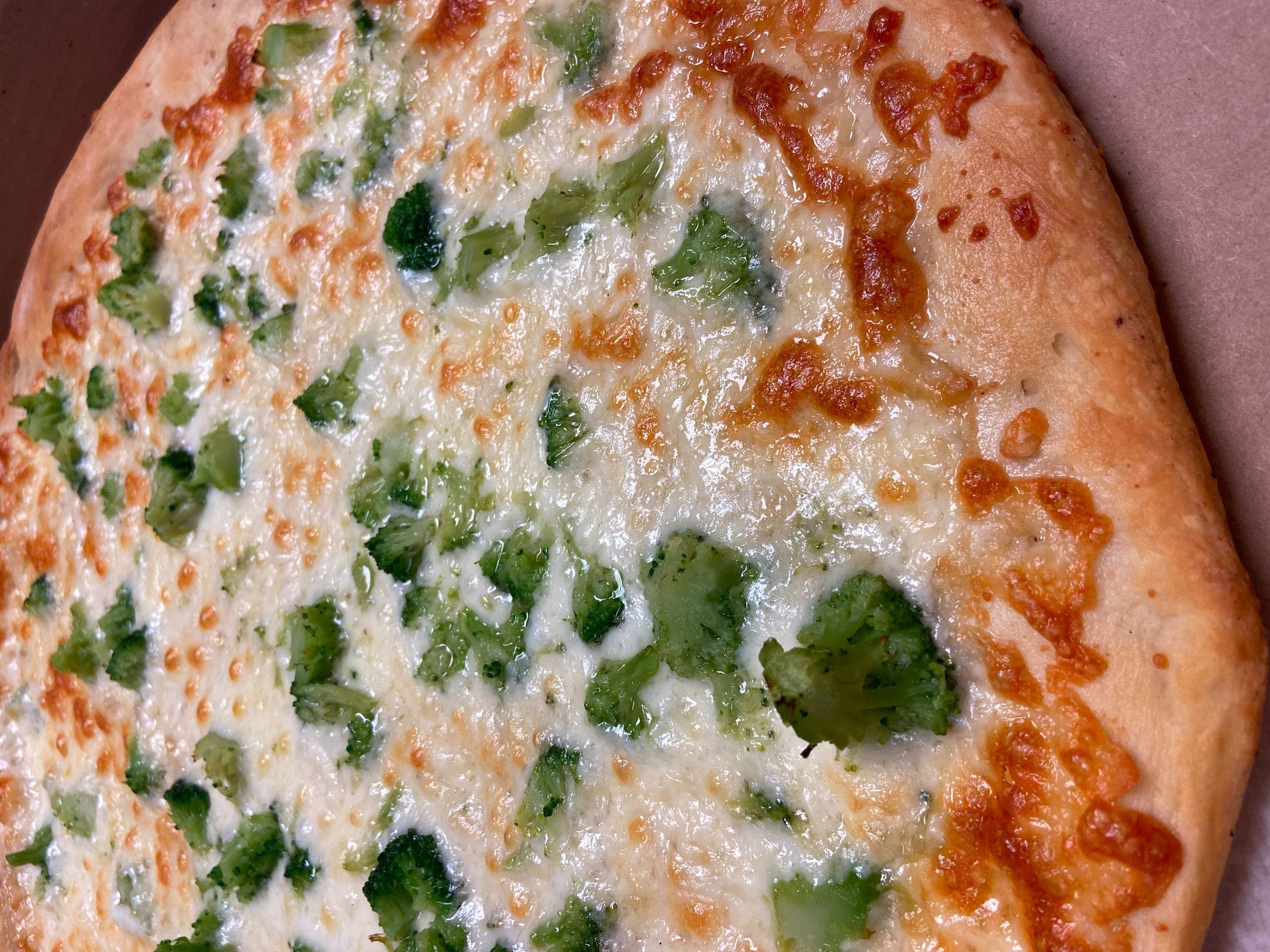 Broccoli White Pizza.