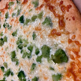Broccoli White Pizza